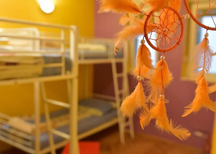 Hostal Outlanders Tribe