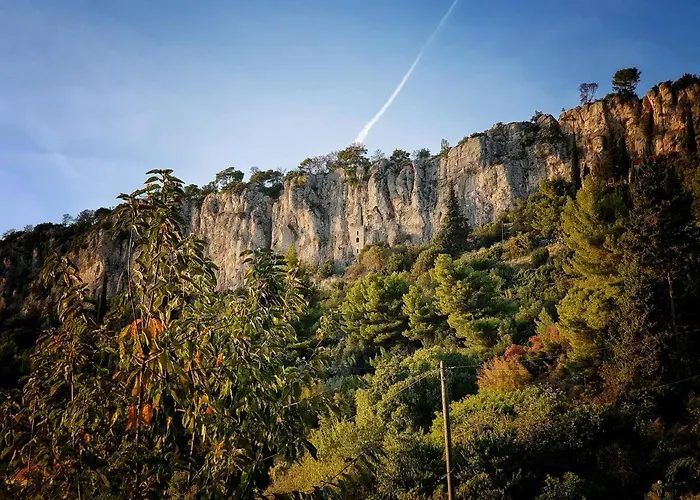 Outlanders Tribe Vandrarhem