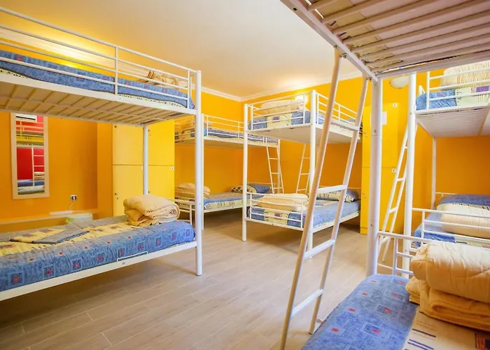 Outlanders Tribe Split