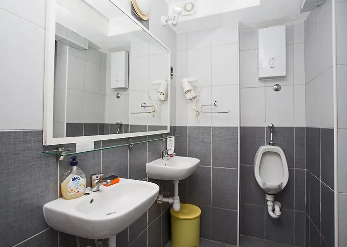 Outlanders Tribe Vandrarhem