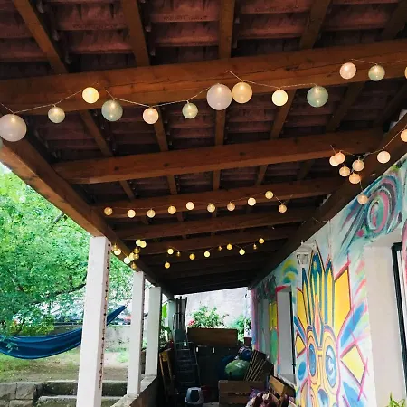 Outlanders Tribe Хостел