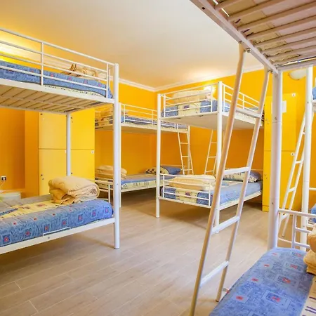 Outlanders Tribe Сплит