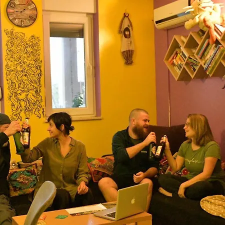 Outlanders Tribe Albergue Split